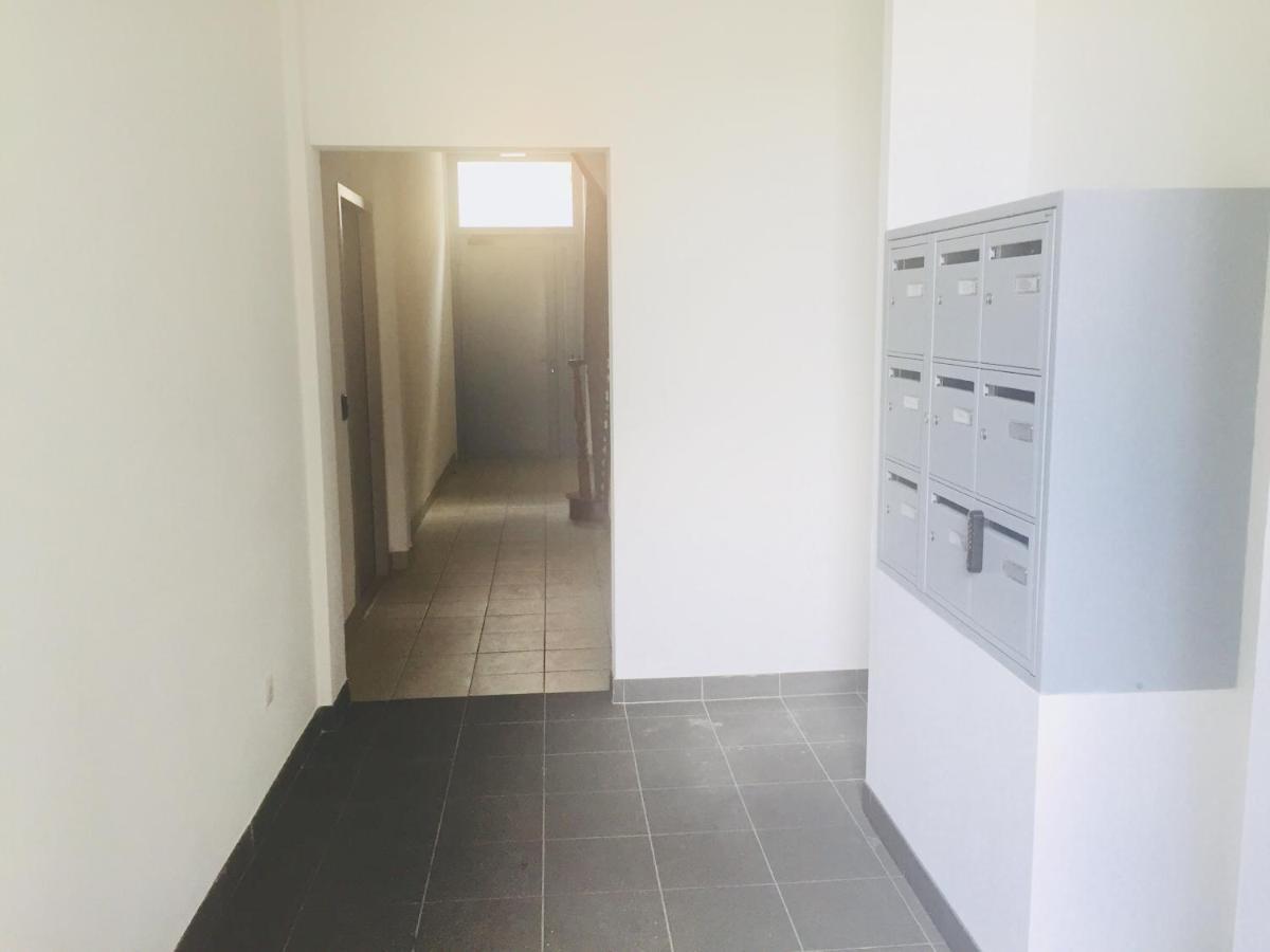 Villa Tarbis Tarbes Centre Ville , Appartements Tout Confort Kültér fotó